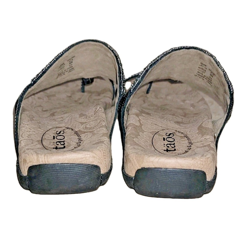 Taos Genie Womens Size 7 Gray Studded Toe Loop Beaded Leather Comfort Sandals - Picture 7 of 13
